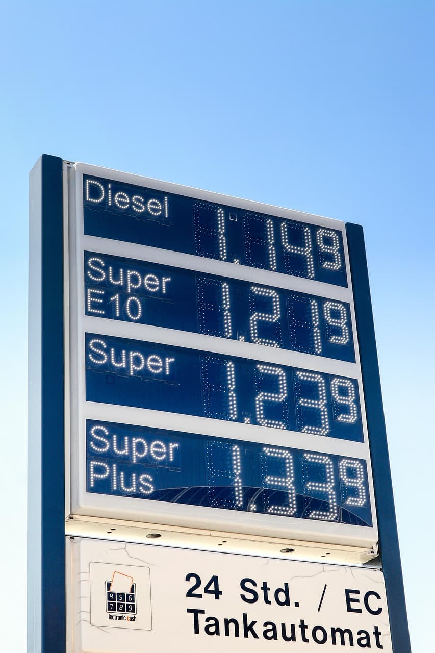 Preisanzeige an einer Tankstelle
